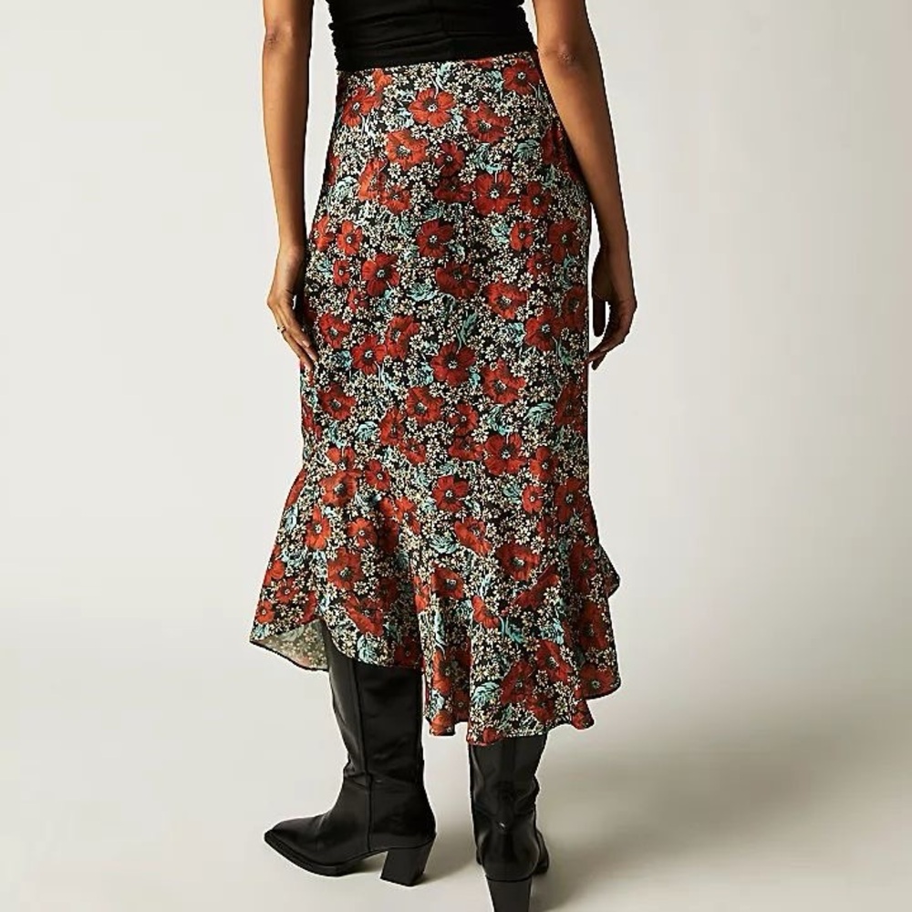 Free People Everhthing’s Rosie Midi Skirt